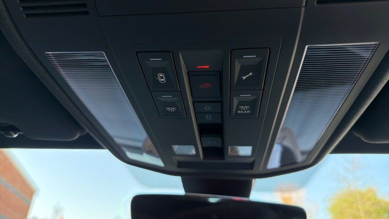 Volkswagen Touareg 3.0 V6 TDI 4Motion 286 Black Edition 5dr Tip Auto Diesel Estate